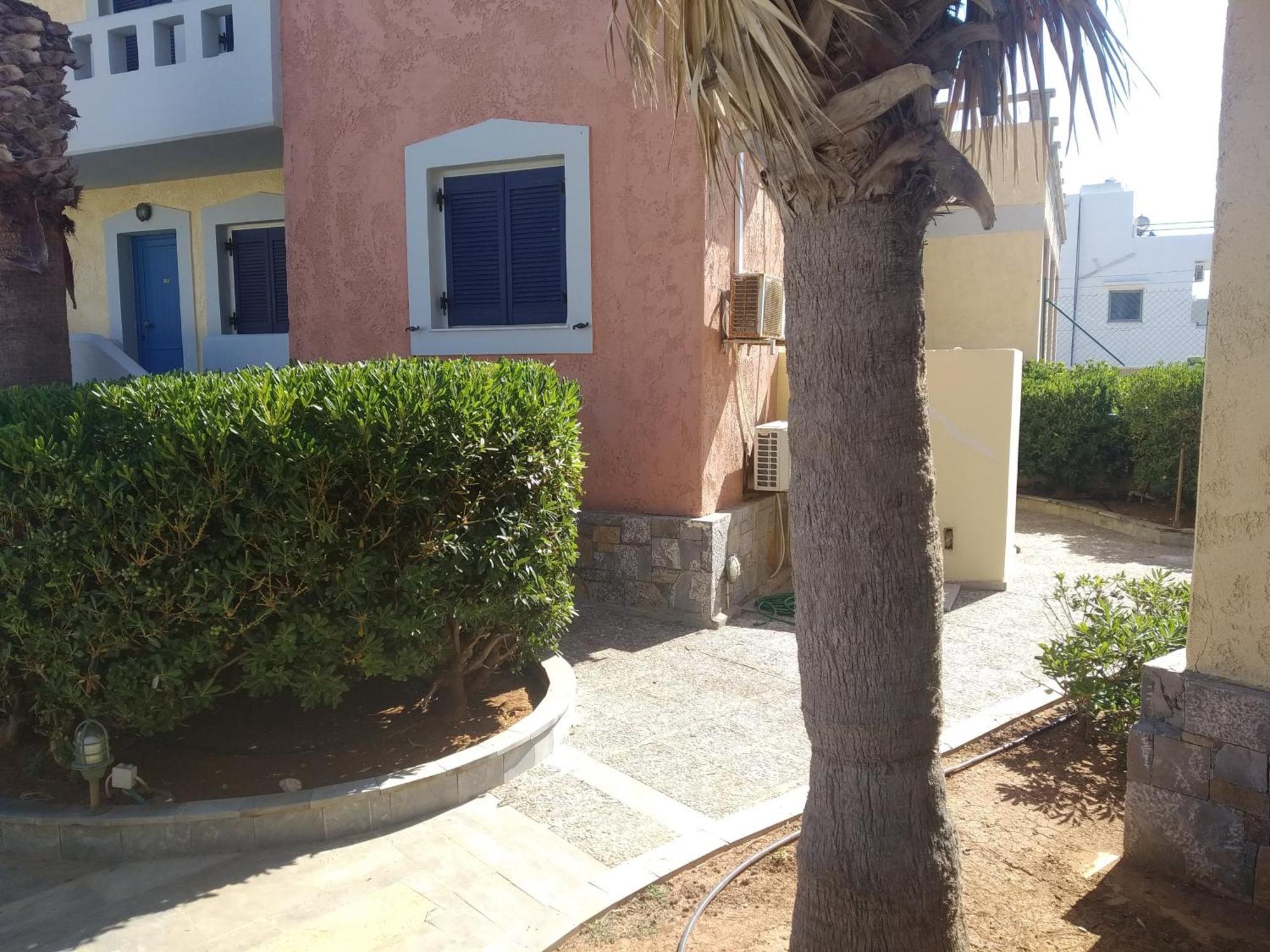 Niros Beachfront Aparthotel Kokkini Hani Dış mekan fotoğraf