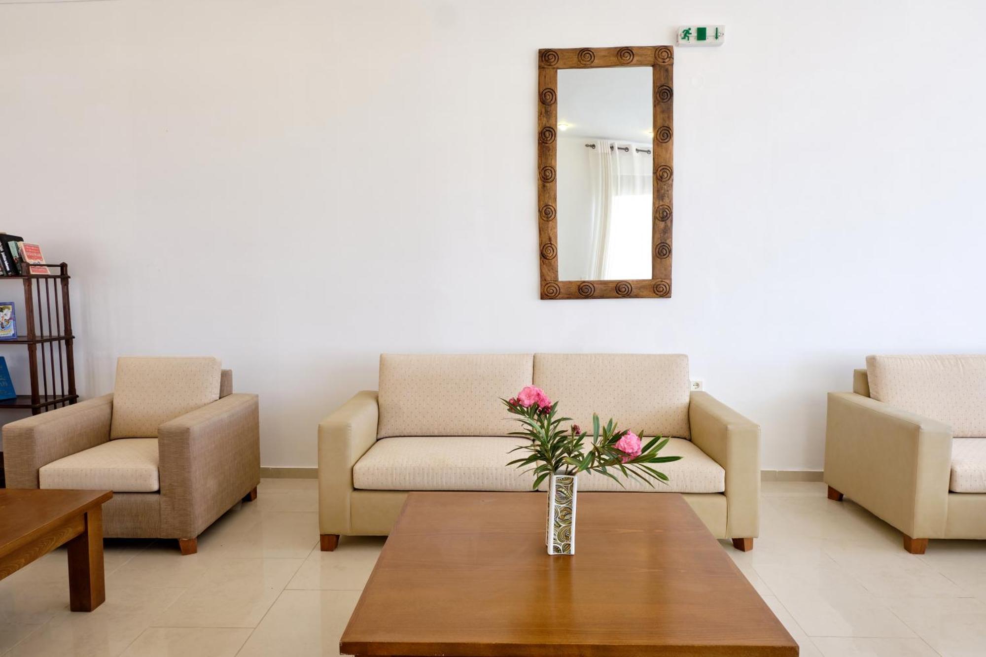 Niros Beachfront Aparthotel Kokkini Hani Dış mekan fotoğraf
