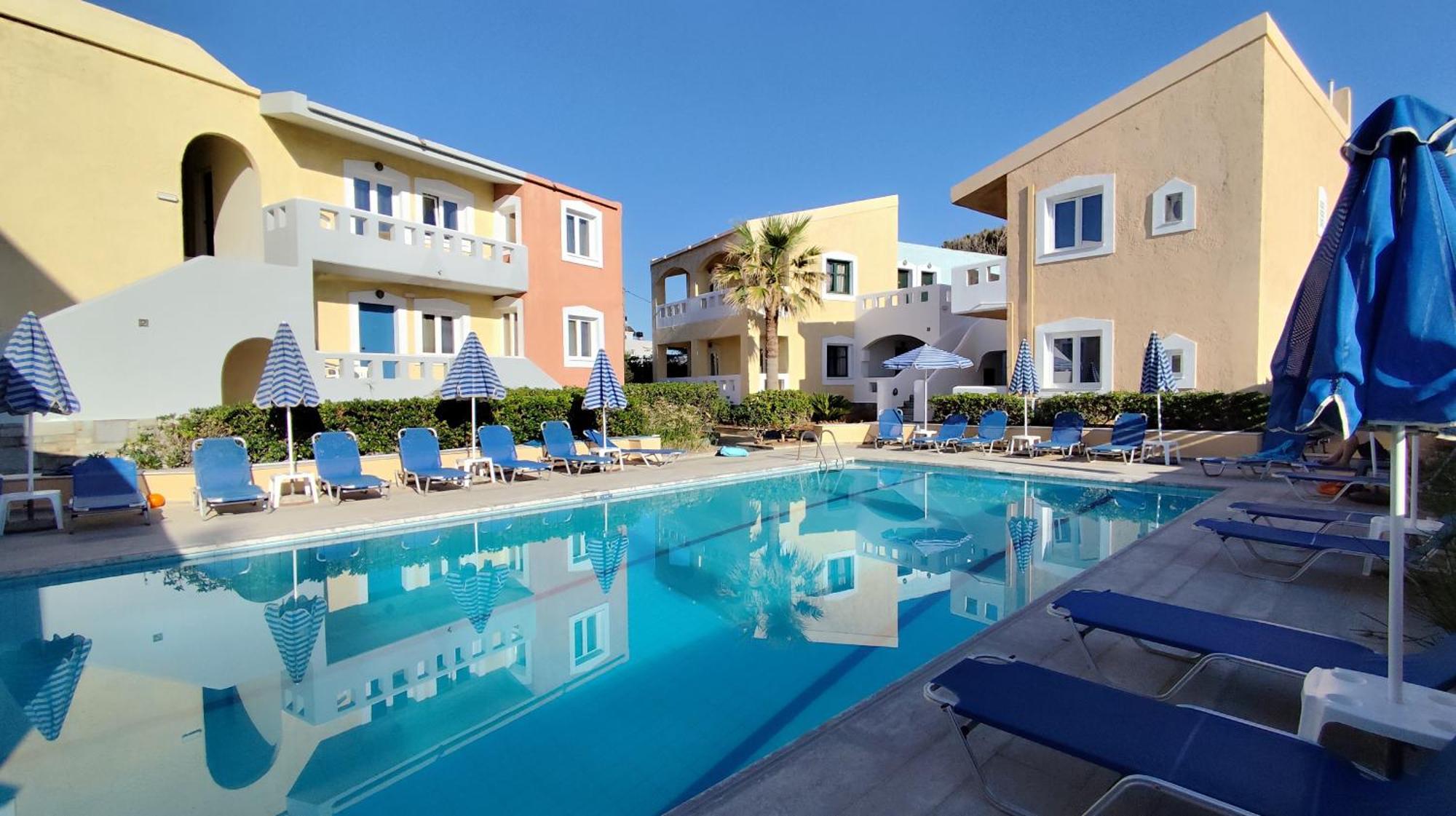 Niros Beachfront Aparthotel Kokkini Hani Dış mekan fotoğraf