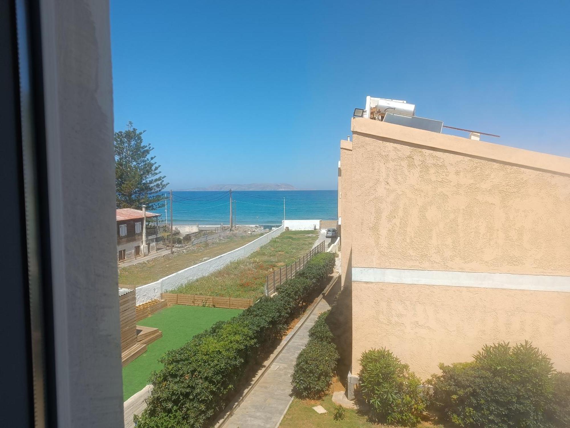 Niros Beachfront Aparthotel Kokkini Hani Oda fotoğraf