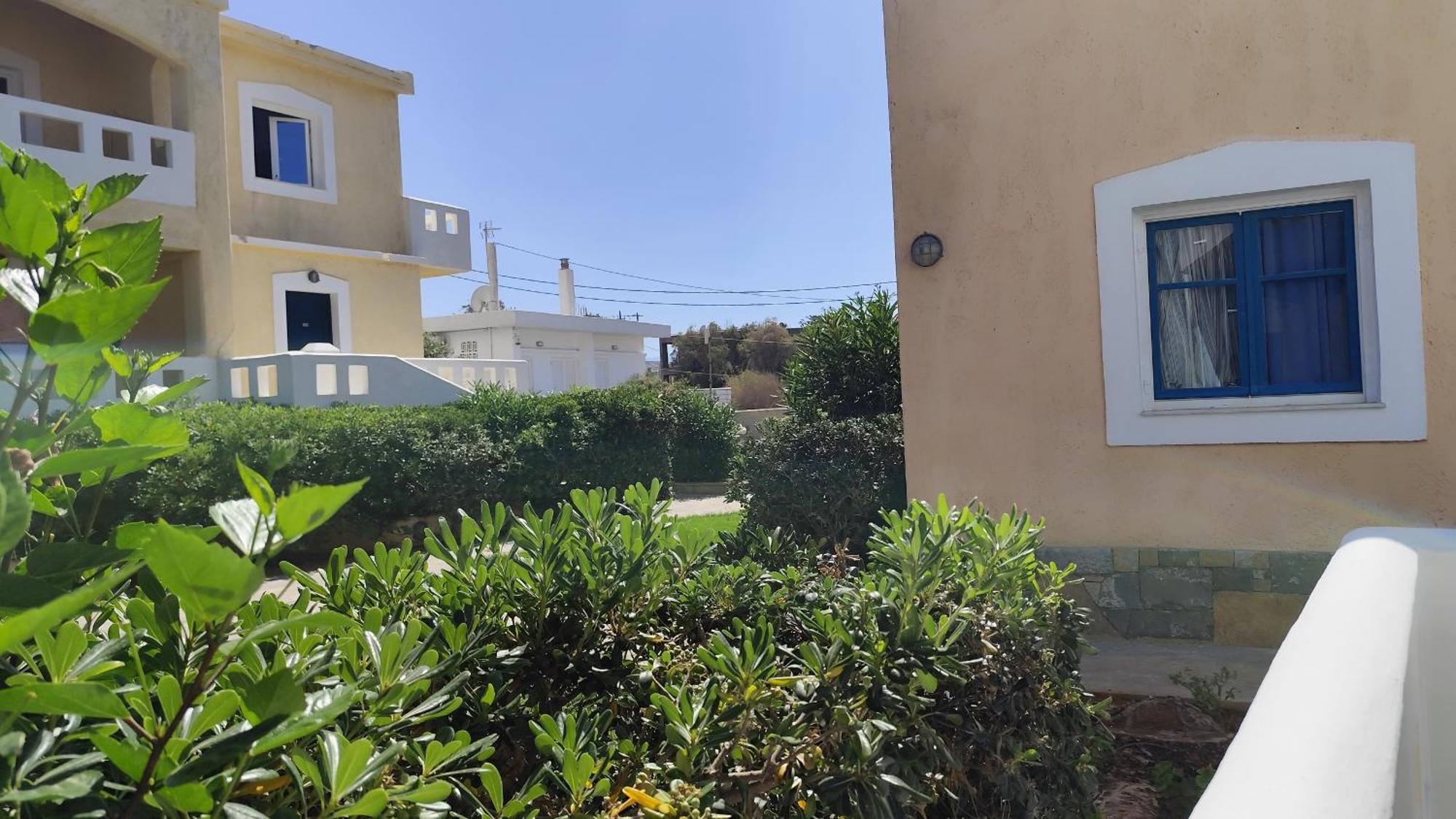 Niros Beachfront Aparthotel Kokkini Hani Dış mekan fotoğraf