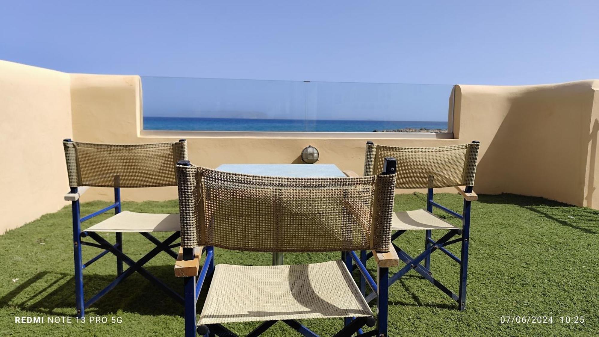 Niros Beachfront Aparthotel Kokkini Hani Dış mekan fotoğraf