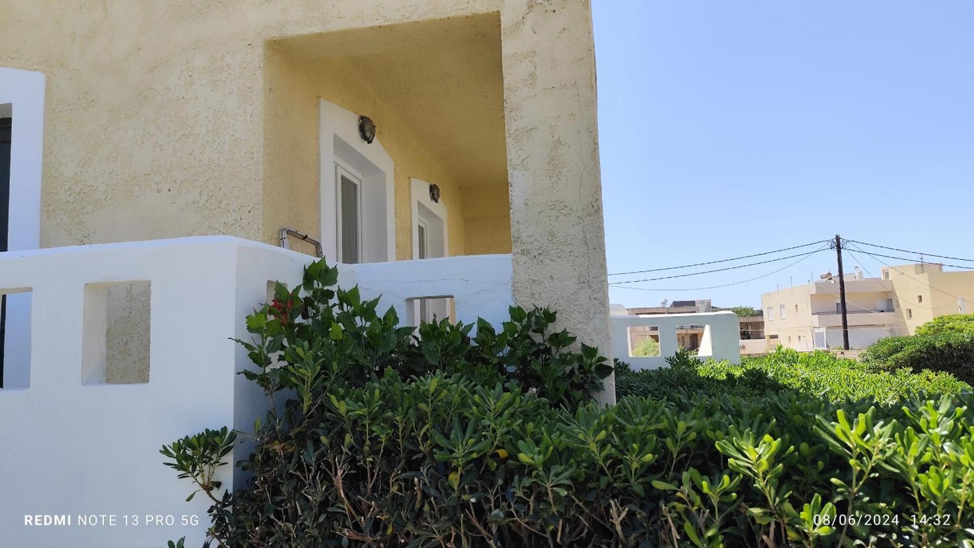 Niros Beachfront Aparthotel Kokkini Hani Dış mekan fotoğraf