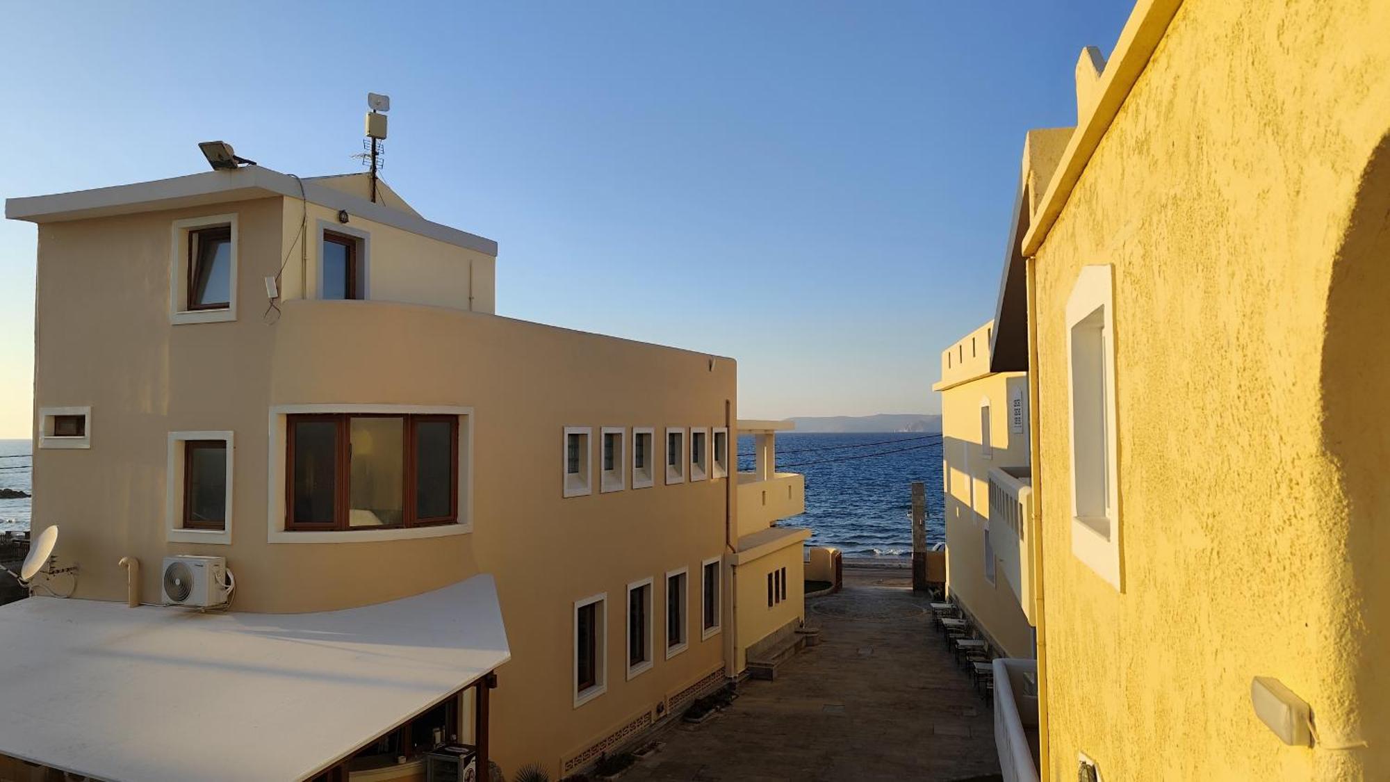 Niros Beachfront Aparthotel Kokkini Hani Dış mekan fotoğraf