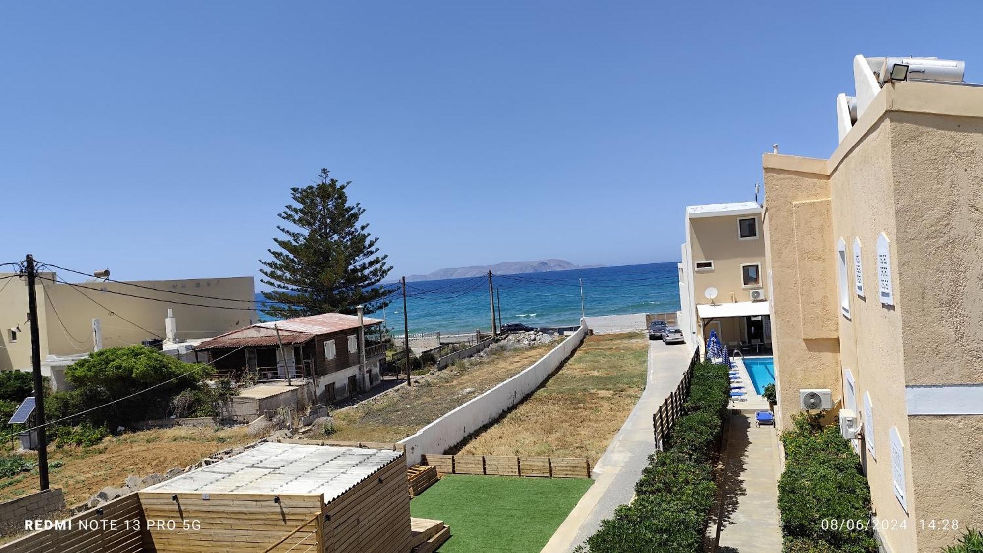 Niros Beachfront Aparthotel Kokkini Hani Dış mekan fotoğraf