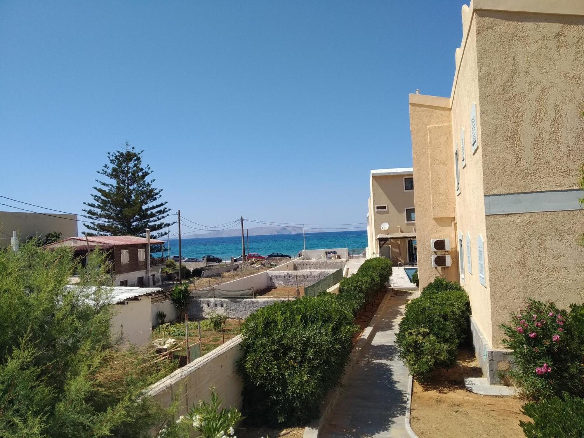 Niros Beachfront Aparthotel Kokkini Hani Dış mekan fotoğraf